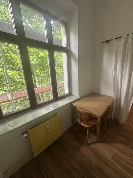 Zentral gelegene Balkonwohnung, EBK - Sofortbezug — photo 1